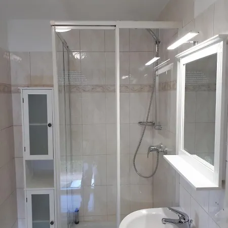 Fiore Gaestezimmer Esselbach