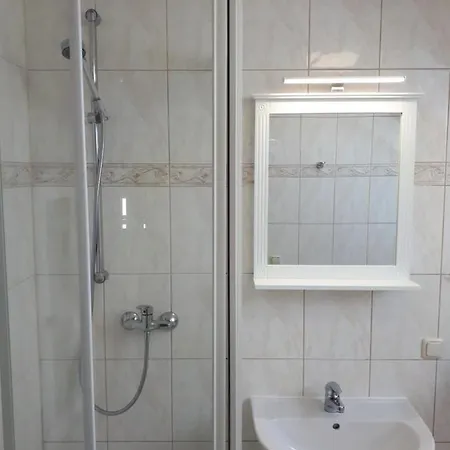 Fiore Gaestezimmer Pensjonat Esselbach