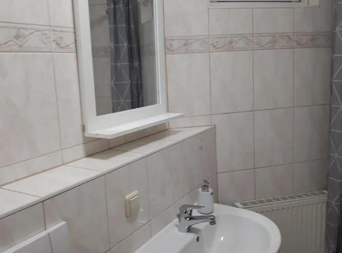 Fiore Gaestezimmer Konukevi Esselbach