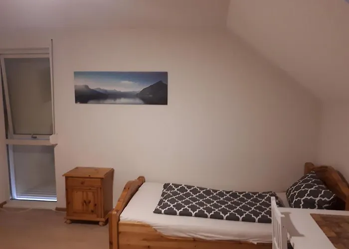 Fiore Gaestezimmer Konukevi Esselbach