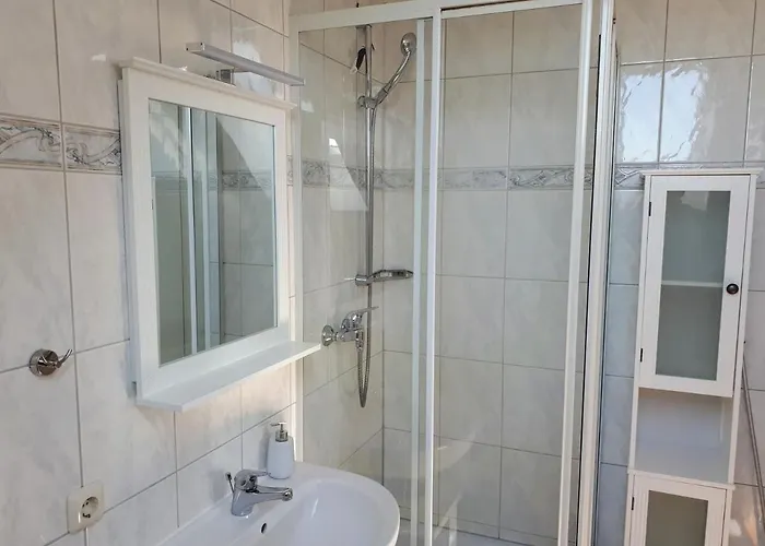 Fiore Gaestezimmer Konukevi Esselbach